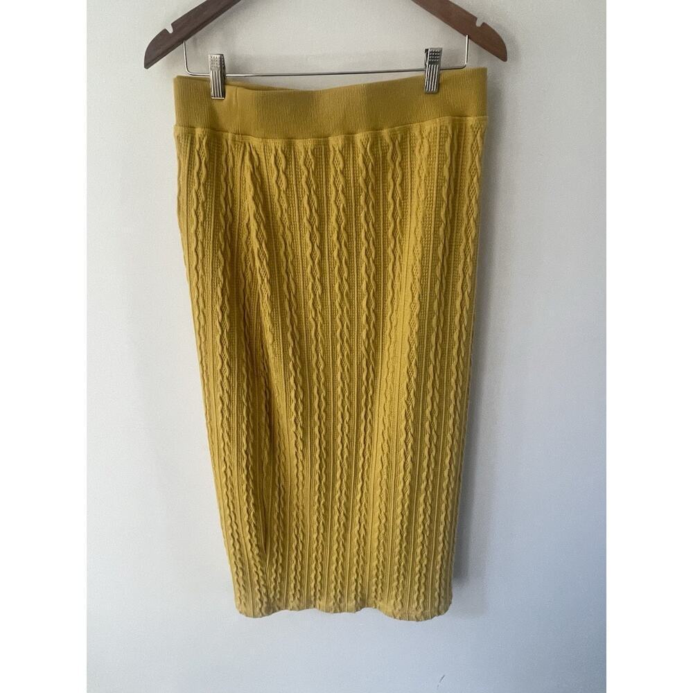 Ashley Stewart Cable Knit Skirt Nugget Gold Size 34-36 Relaxed Fit Stretch
